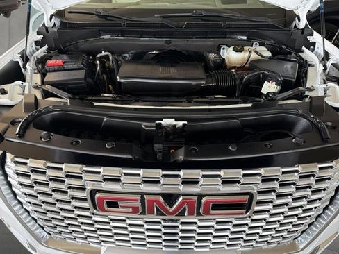 Used 2023 GMC Yukon Denali AWD/4WD image 24