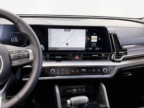 Used 2023 Kia Sportage EX image 10