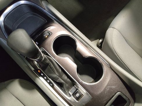 Used 2022 Chevrolet Malibu LT image 26