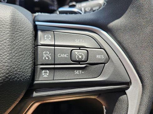 New 2025 Jeep Grand Cherokee L Laredo w/ Luxury Tech Group I image 22