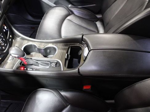 Used 2020 Buick Envision Essence image 14