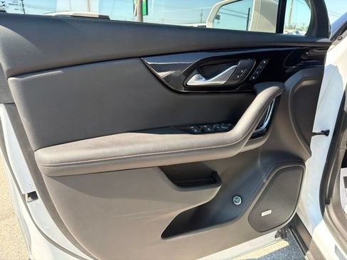 Used 2019 Chevrolet Blazer RS FWD image 12