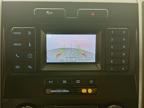 Used 2022 Ford F250 XL w/ Power Equipment Group image 19