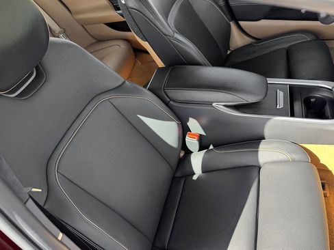 Used 2023 Lucid Air Touring AWD/4WD image 32
