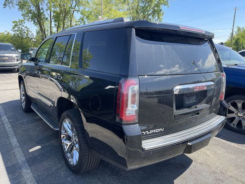 Used 2018 GMC Yukon Denali w/ Open Road Package AWD/4WD image 11