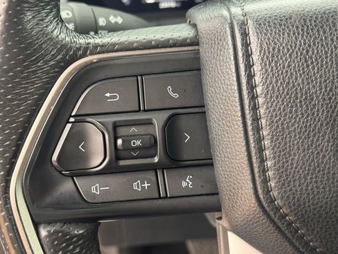 Used 2024 Toyota Tacoma TRD Off-Road AWD/4WD image 25