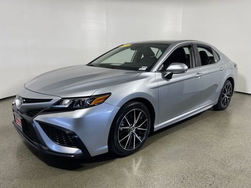 Certified 2023 Toyota Camry SE image 7
