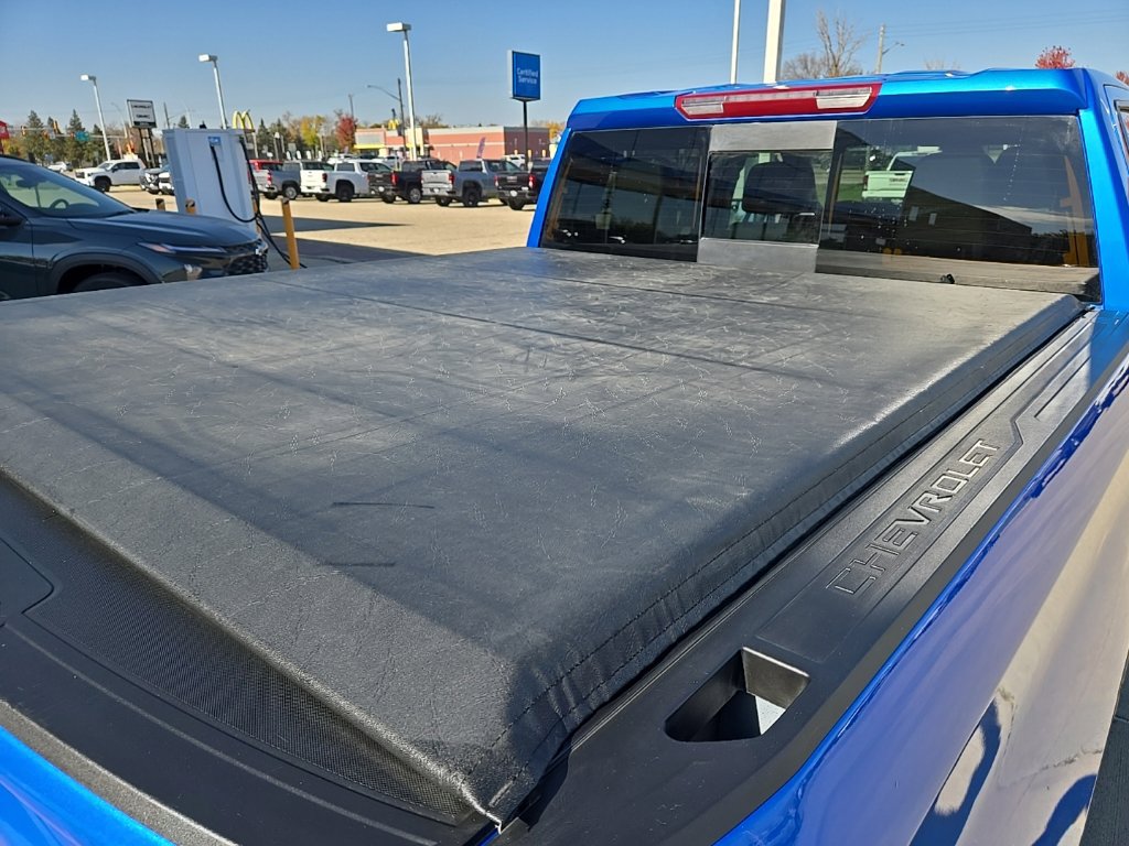 Used 2025 Chevrolet Silverado 1500 RST AWD/4WD image 12