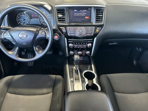 Used 2020 Nissan Pathfinder S FWD image 13