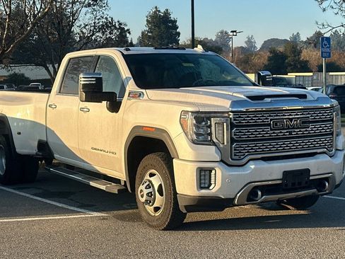 Used 2023 GMC Sierra 3500 Denali w/ Denali Ultimate Package image 2