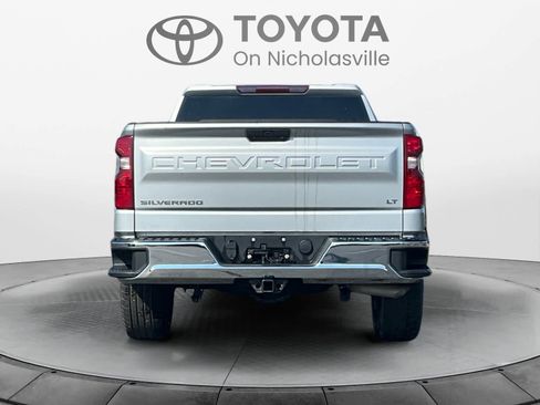 Used 2022 Chevrolet Silverado 1500 LT AWD/4WD image 4