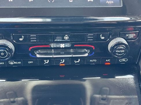 Certified 2023 Jeep Grand Cherokee Laredo w/ Luxury Tech Group I AWD/4WD image 23