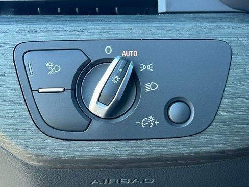 Used 2021 Audi A4 2.0T Premium Plus w/ Premium Plus Package image 23