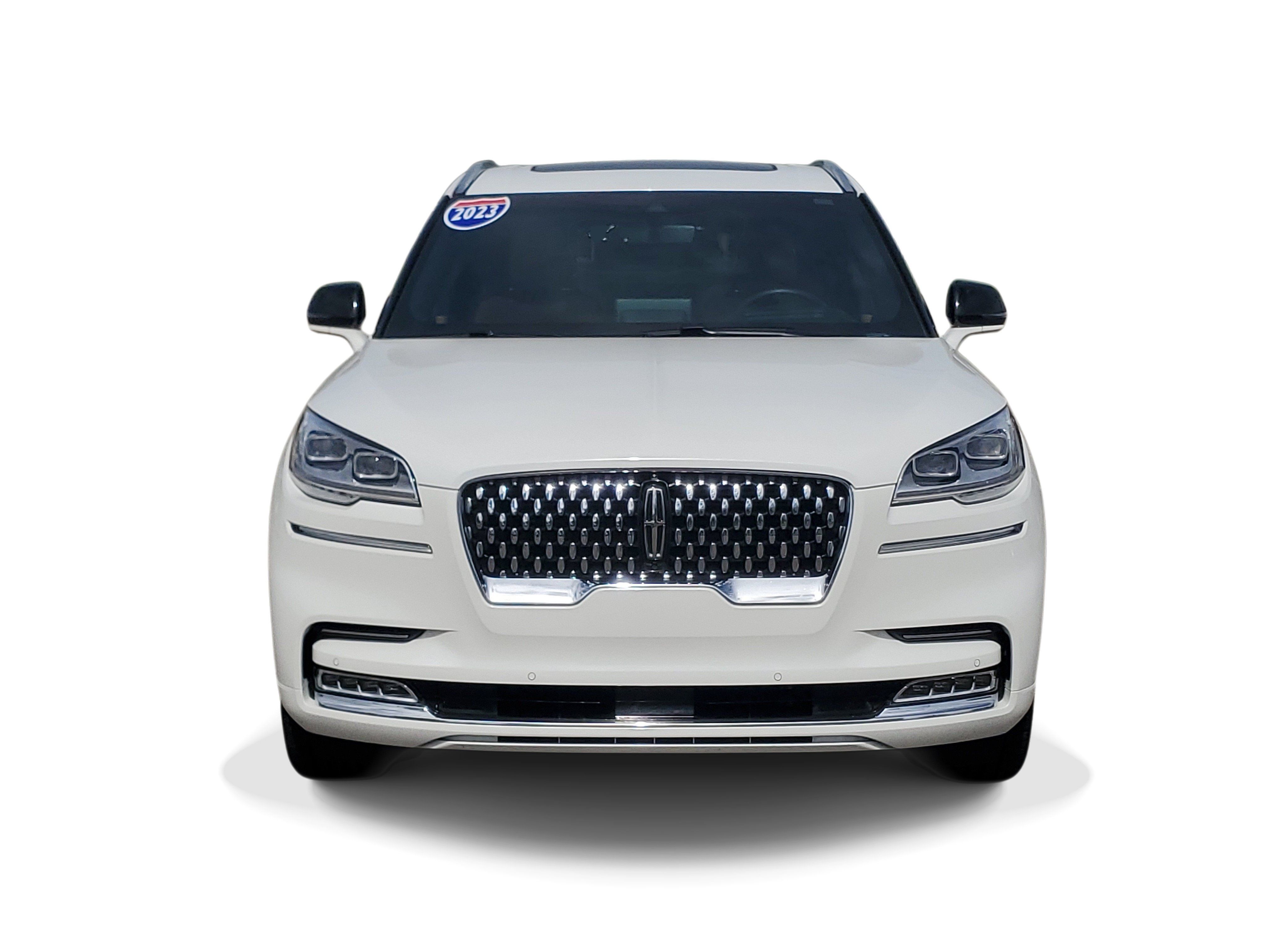 Used 2023 Lincoln Aviator Black Label w/ Class IV Trailer Tow Package AWD/4WD image 2