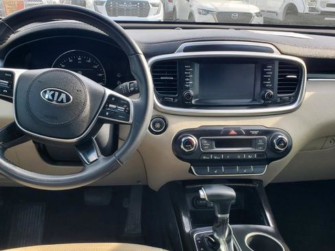 Used 2020 Kia Sorento EX image 7