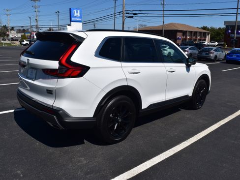 Certified 2023 Honda CR-V Sport image 3
