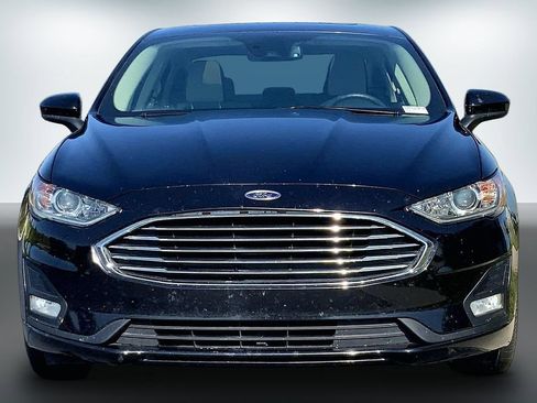 Used 2020 Ford Fusion SE w/ Equipment Group 151A FWD image 7