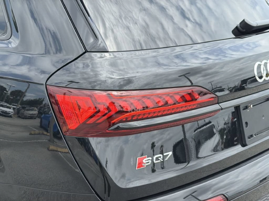 Used 2024 Audi SQ7 Premium Plus AWD/4WD image 33