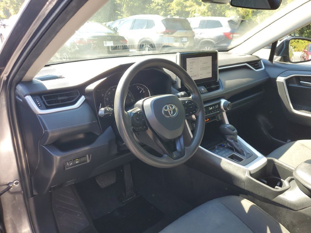 Used 2024 Toyota RAV4 XLE AWD/4WD image 20
