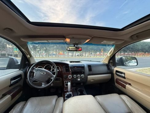 Used 2008 Toyota Sequoia Limited RWD image 9