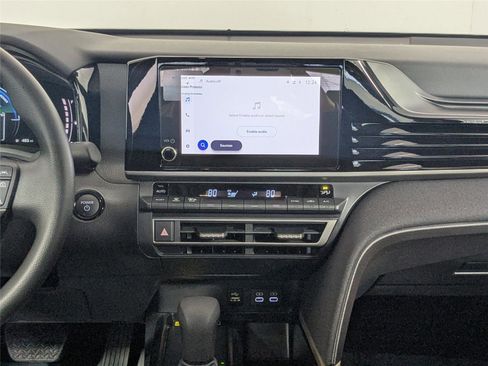 Certified 2025 Toyota Camry LE image 33