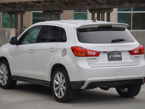 Used 2015 Mitsubishi Outlander Sport SE image 14