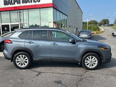 Used 2024 Toyota Corolla Cross LE w/ Moonroof Package