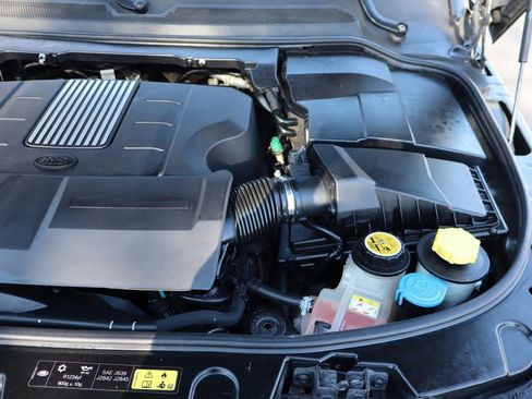 Used 2015 Land Rover LR4 HSE image 42