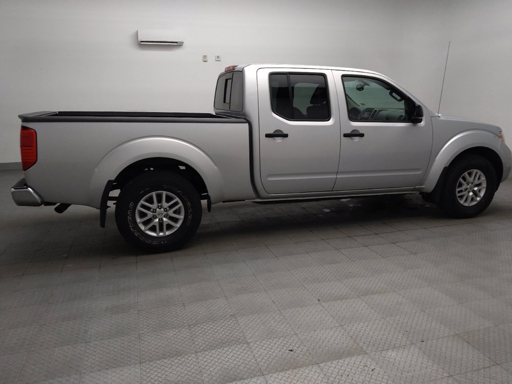Used 2015 Nissan Frontier SV w/ SV Value Truck Package AWD/4WD image 10