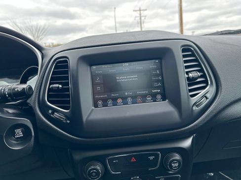 Used 2021 Jeep Compass Latitude w/ Sun and Sound Group AWD/4WD image 50