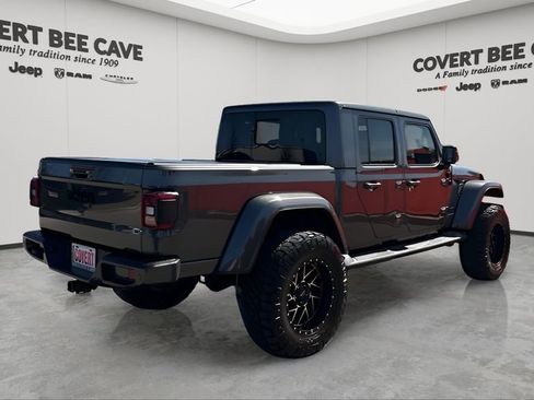 Used 2021 Jeep Gladiator Overland image 9