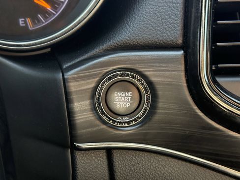 Used 2021 Jeep Grand Cherokee Limited X image 25