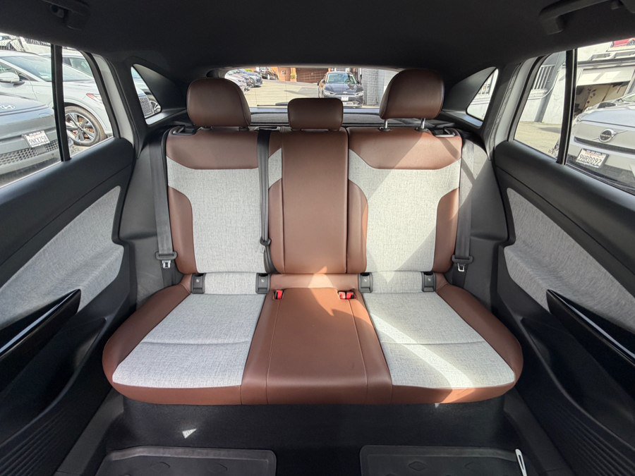 Used 2023 Volkswagen ID.4 Pro RWD image 35