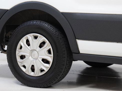 Used 2015 Ford Transit 350 XLT image 22