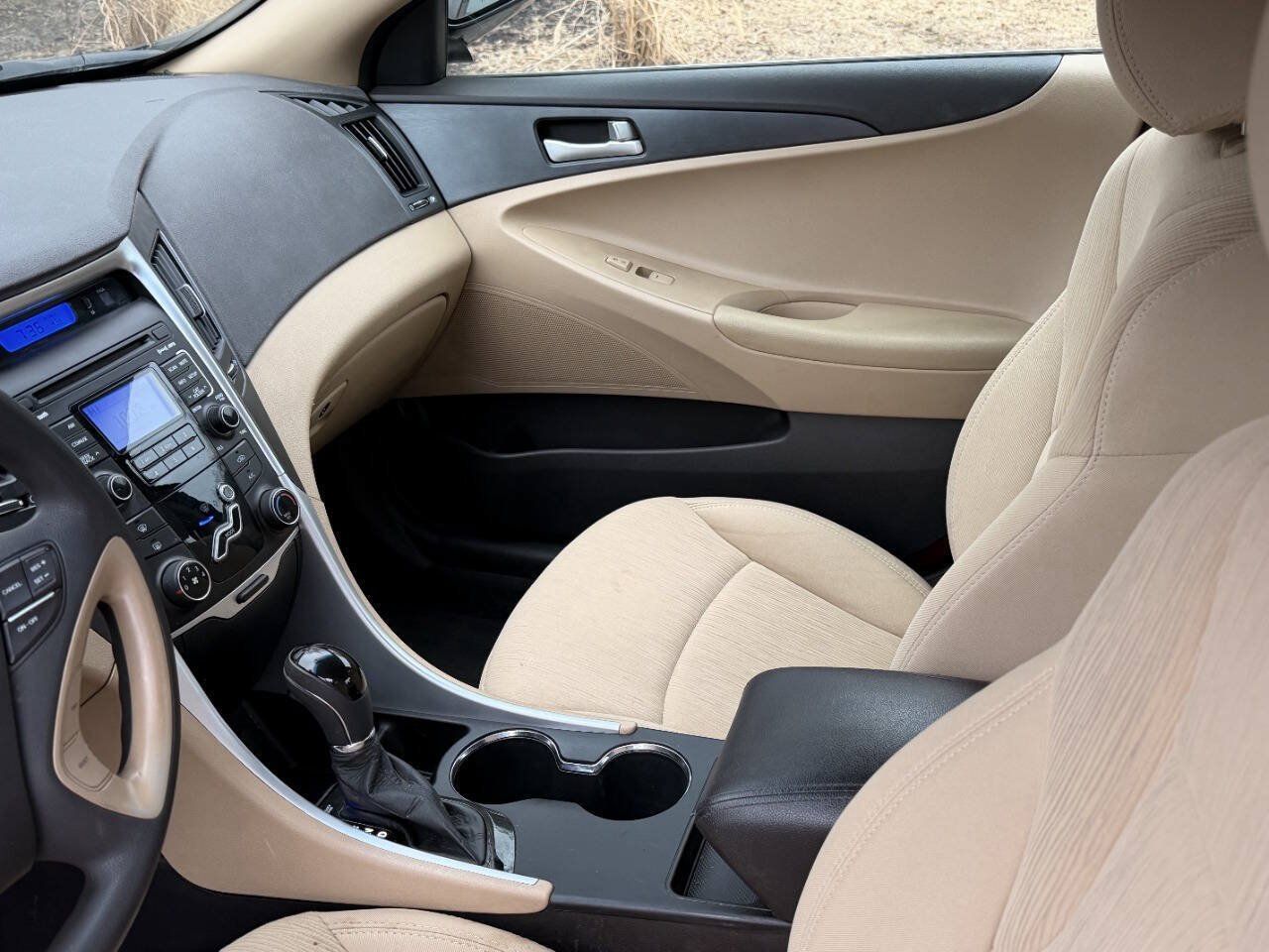 Used 2011 Hyundai Sonata GLS FWD image 12