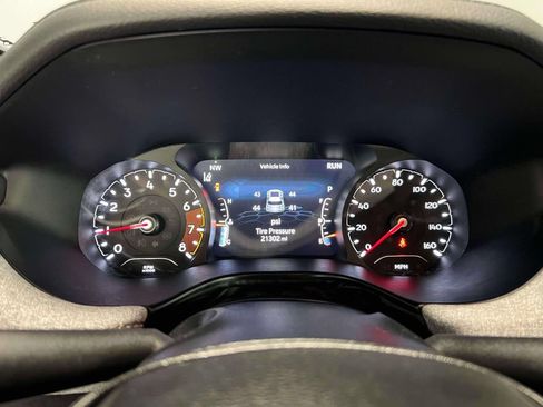 Used 2023 Jeep Compass Latitude AWD/4WD image 26