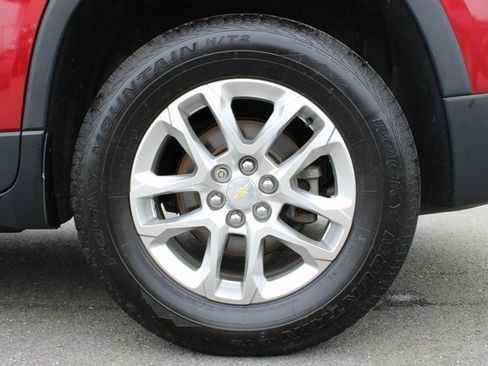 Used 2020 Chevrolet Traverse LT w/ Driver Confidence II Package image 43