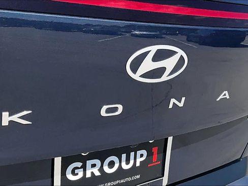 Used 2024 Hyundai Kona Limited FWD image 9