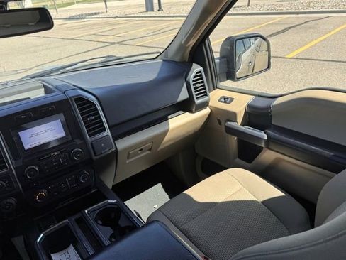 Used 2018 Ford F150 XLT w/ Equipment Group 302A Luxury AWD/4WD image 19