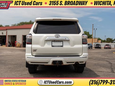 Used 2015 Toyota 4Runner Limited AWD/4WD image 4