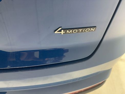 Used 2025 Volkswagen Atlas Cross Sport SE image 40