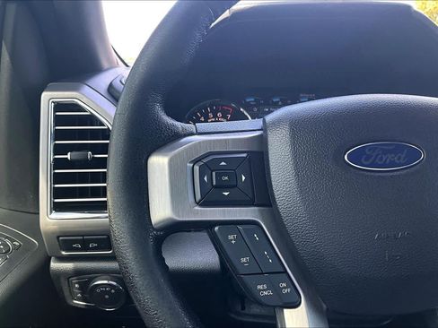 Used 2016 Ford F150 Platinum w/ Equipment Group 701A Luxury AWD/4WD image 20