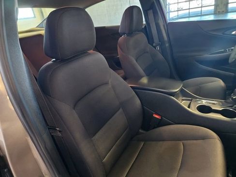 Certified 2022 Chevrolet Malibu LS image 17