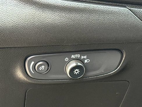 Used 2024 Buick Encore GX Preferred FWD image 21