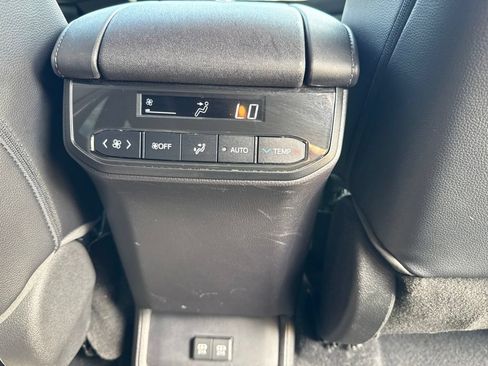 Used 2021 Toyota Highlander XSE AWD/4WD image 23