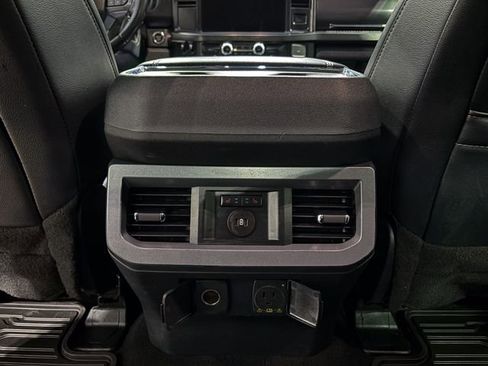 Used 2024 Ford F250 Lariat image 26