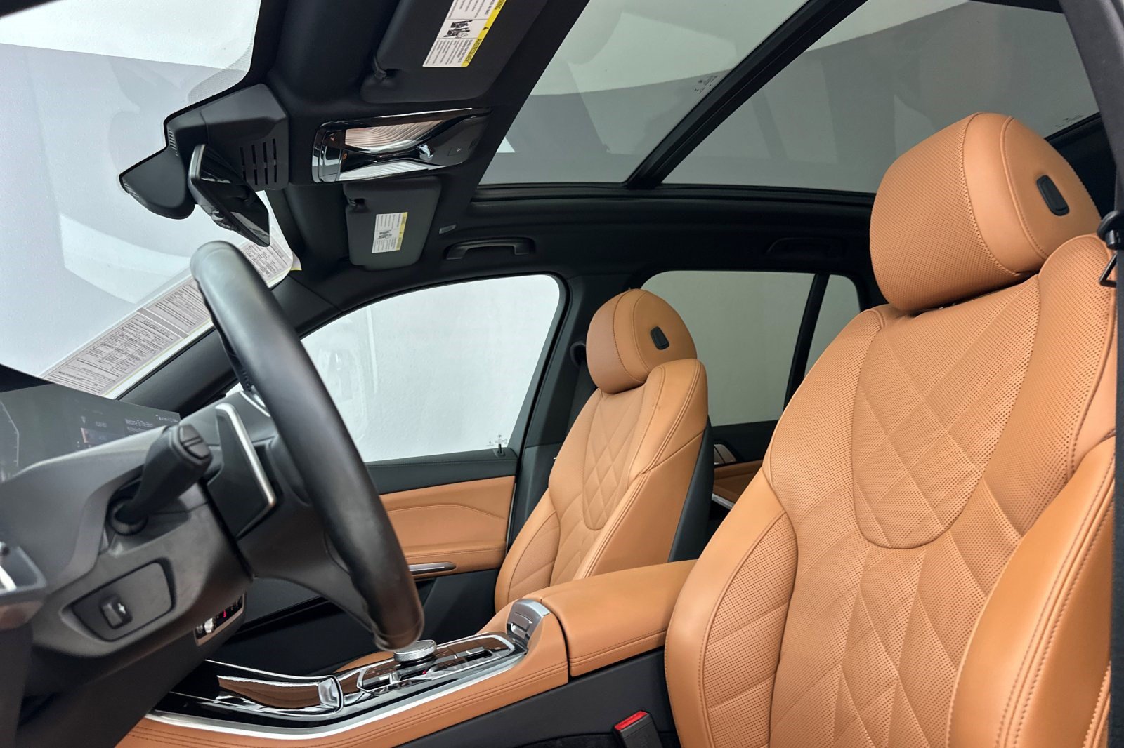 Used 2024 BMW X5 sDrive40i w/ M Sport Package RWD image 23