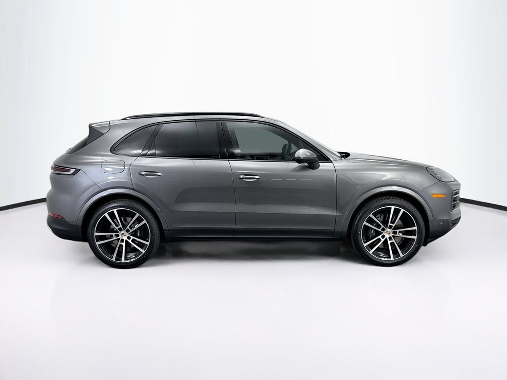 Used 2026 Porsche Cayenne AWD/4WD image 8