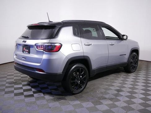 Certified 2024 Jeep Compass Latitude w/ Convenience Group AWD/4WD image 7