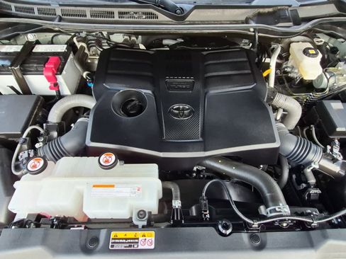 Used 2024 Toyota Tundra Limited image 20